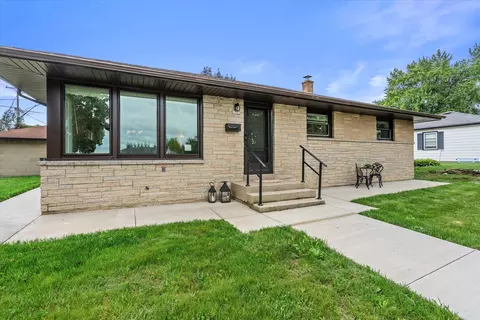 3553 E Bottsford, Cudahy, WI 53110