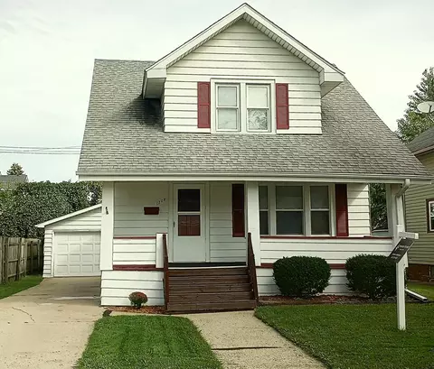 1708 73rd, Kenosha, WI 53143