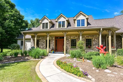8510 W Hawthorne, Mequon, WI 53097