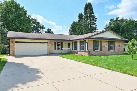 5625 S Monaco, Hales Corners, WI 53130