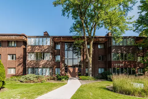 n85w15700 Ridge #205, Menomonee Falls, WI 53051