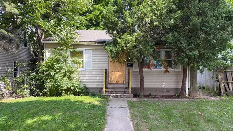 4912 N 22nd, Milwaukee, WI 53209