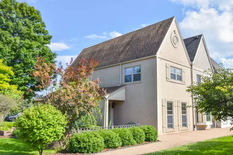 2220 Stonecroft, Grafton, WI 53024