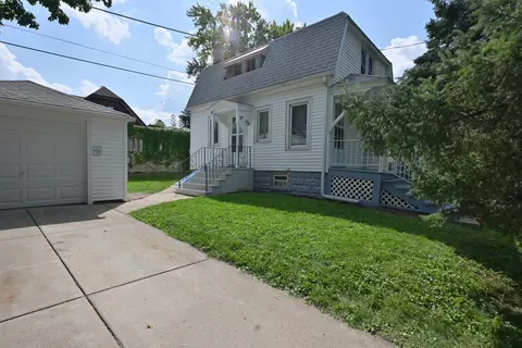 5411 W W Wls, Milwaukee, WI 53208
