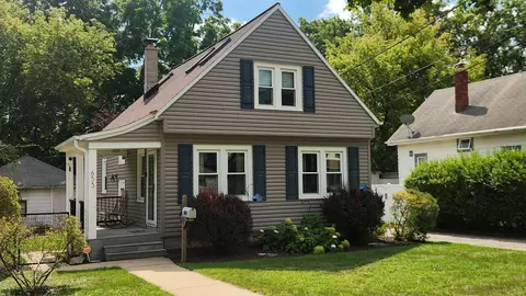 653 S Oak Park, Milwaukee, WI 53214