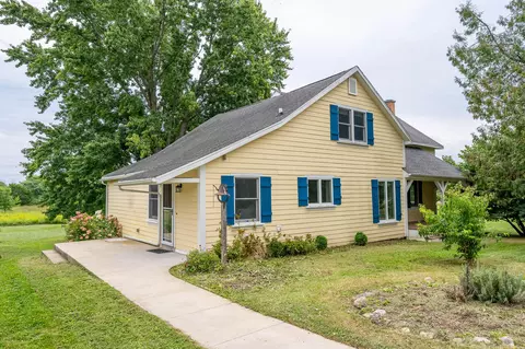 4002 W Bonniwell, Mequon, WI 53097