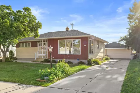 5516 N 103rd, Milwaukee, WI 53225