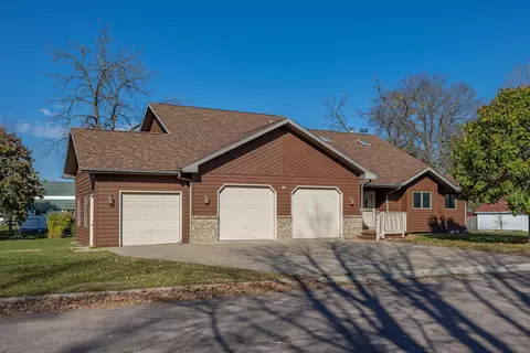 636 E Olson, Blair, WI 54616