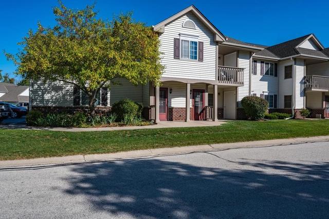 596 Pewaukee #C, Pewaukee, WI 53072