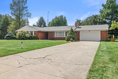 3628 Country, Racine, WI 53405