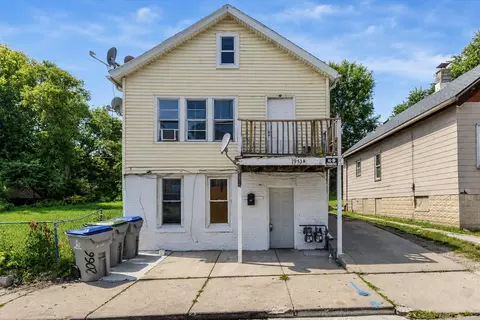 1953 S 5th, Milwaukee, WI 53204