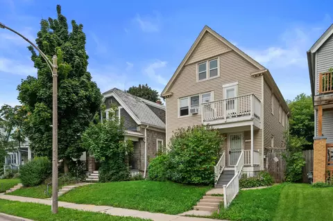 2962 N Pierce, Milwaukee, WI 53212