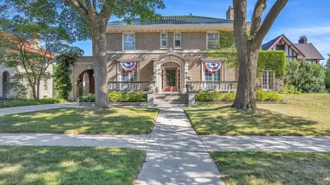 512 Michigan, Sheboygan, WI 53081