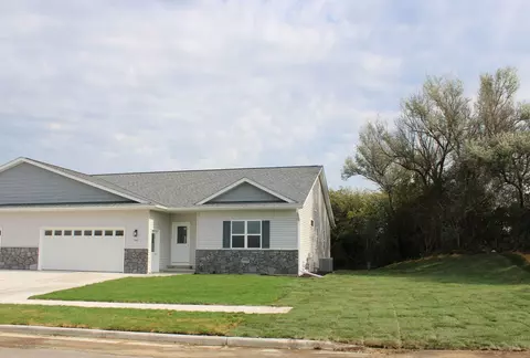 940 Drumlin, Kewaskum, WI 53040