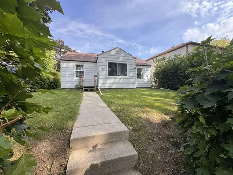 6634 W Carmen, Milwaukee, WI 53218