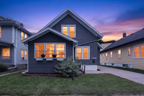 1729 Deane, Racine, WI 53405