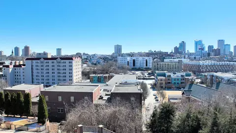 301 E Reservoir #4, Milwaukee, WI 53212