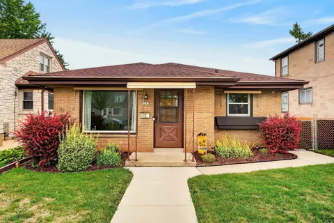 1252 S 40th, West Milwaukee, WI 53215