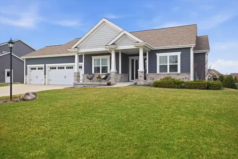 w136n6171 Weyer Farm, Menomonee Falls, WI 53051