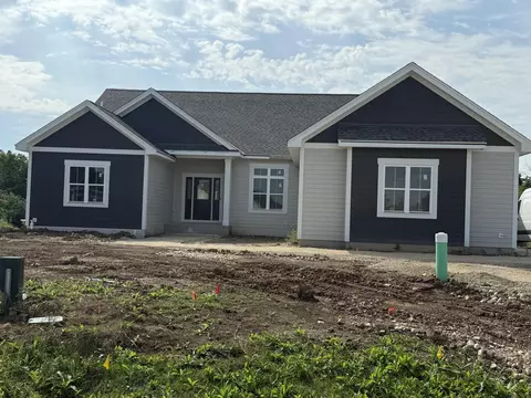 9744 N Migratory, Mequon, WI 53092