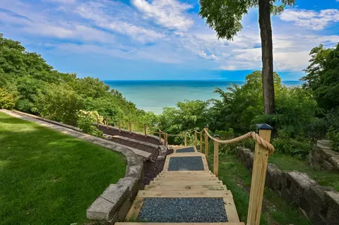 View/Area - 6702 N N Lk, Fox Point, WI 53217 photo 8 of 9