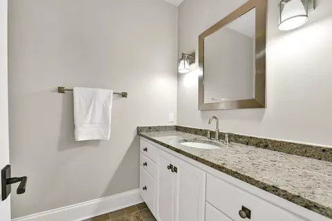Bath - 6702 N N Lk, Fox Point, WI 53217 photo 9 of 11