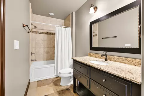 Bath - 6702 N N Lk, Fox Point, WI 53217 photo 11 of 11