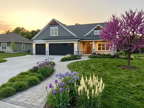 n55w25226 Crescent Hl, Sussex, WI 53089