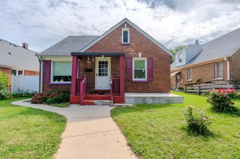 3221 W Oklahoma, Milwaukee, WI 53215
