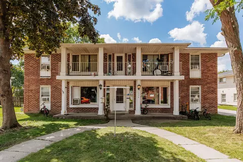 1536 David, Waukesha, WI 53189