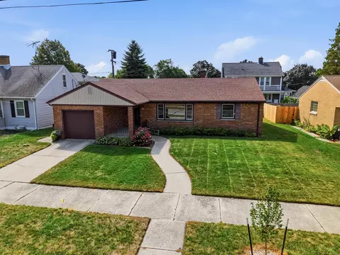 415 Geele, Sheboygan, WI 53083