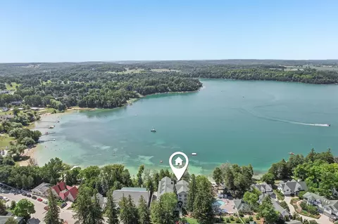 281 Victorian Vlg #31, Elkhart Lake, WI 53020