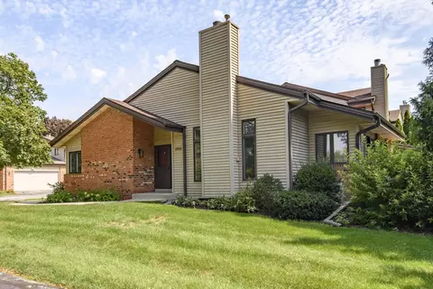 880 Pilgrim, Elm Grove, WI 53122