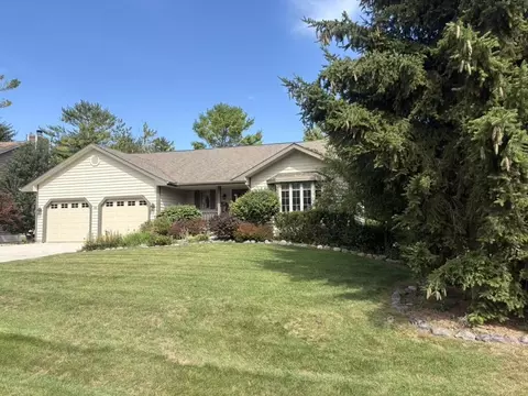3989 Arrowhead, Sheboygan, WI 53083
