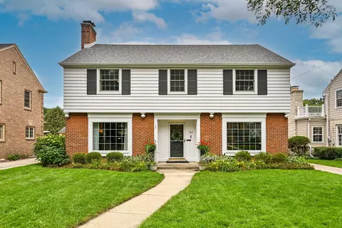 9519 Harding, Wauwatosa, WI 53226