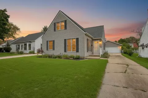 8164 W Dixon, Milwaukee, WI 53214