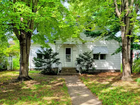 625 23rd, La Crosse, WI 54601