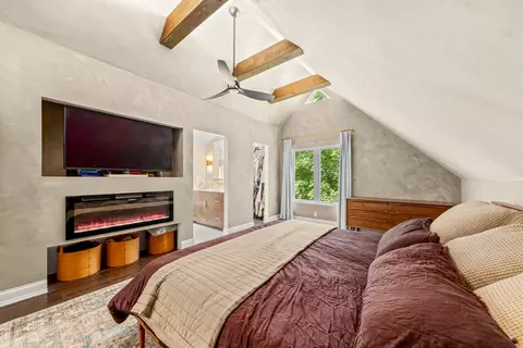 12585 W Cold Spg, New Berlin, WI 53151