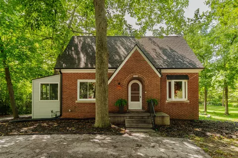 12585 W Cold Spg, New Berlin, WI 53151