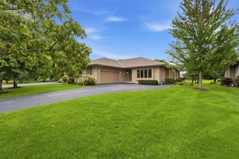 1209 E Sweetbriar, Hartland, WI 53029