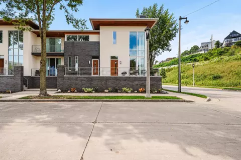 1931 N Pierce #16, Milwaukee, WI 53212