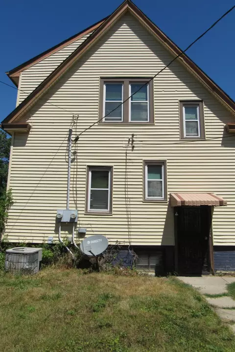 235 E Burleigh, Milwaukee, WI 53212