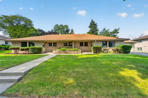 3921 N 100th #3925, Milwaukee, WI 53222