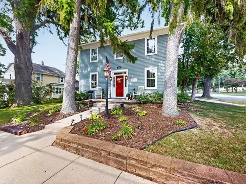 1108 Western, Watertown, WI 53094