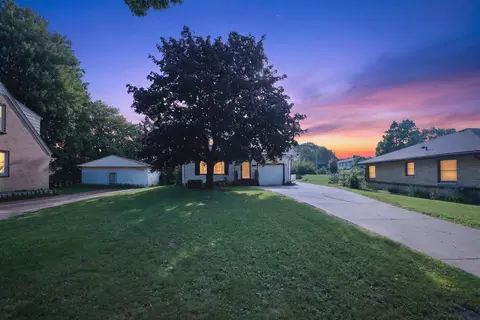 2738 S 72nd, Milwaukee, WI 53219