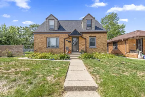 4319 N 74th, Milwaukee, WI 53216