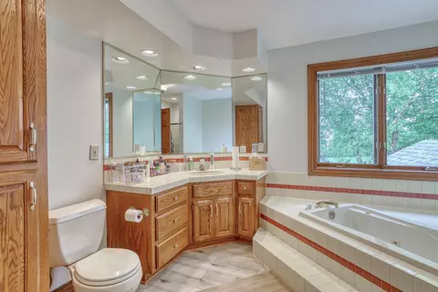 Bath - 8424 S 68th, Franklin, WI 53132 photo 2 of 5