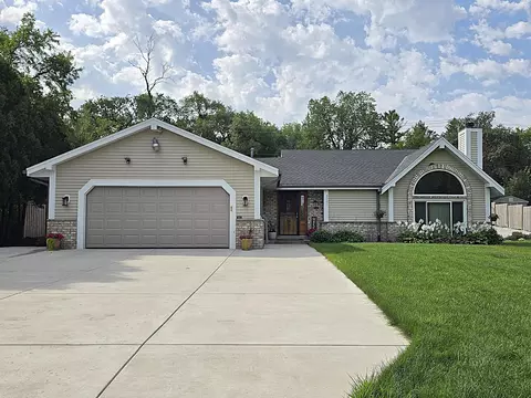 9201 W County Line, Milwaukee, WI 53224