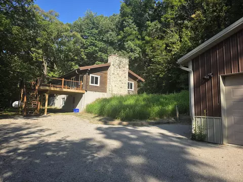63368 County Rd N, Prairie Du Chien, WI 53821