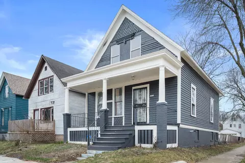 2873 N Dr William Finlayson, Milwaukee, WI 53212